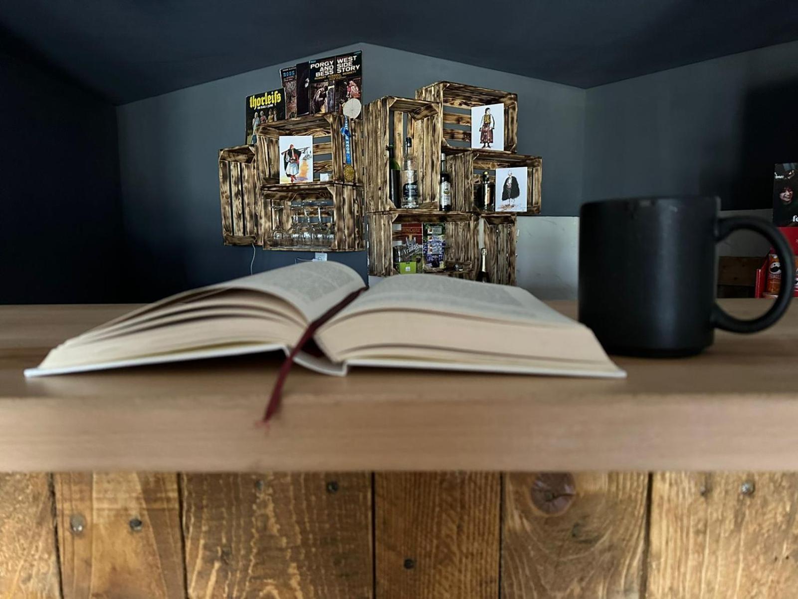 Hostel Prishtina Backpackers Prishtine Bagian luar foto