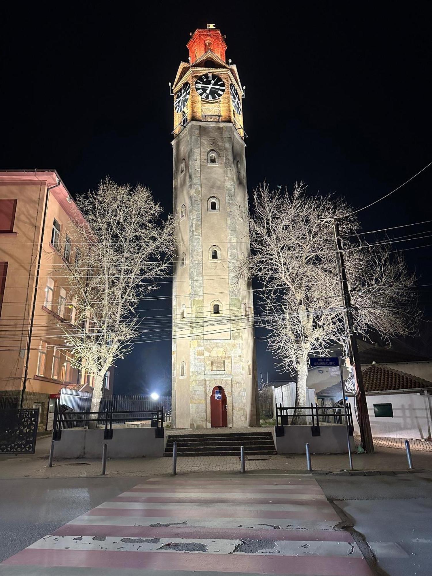 Hostel Prishtina Backpackers Prishtine Bagian luar foto