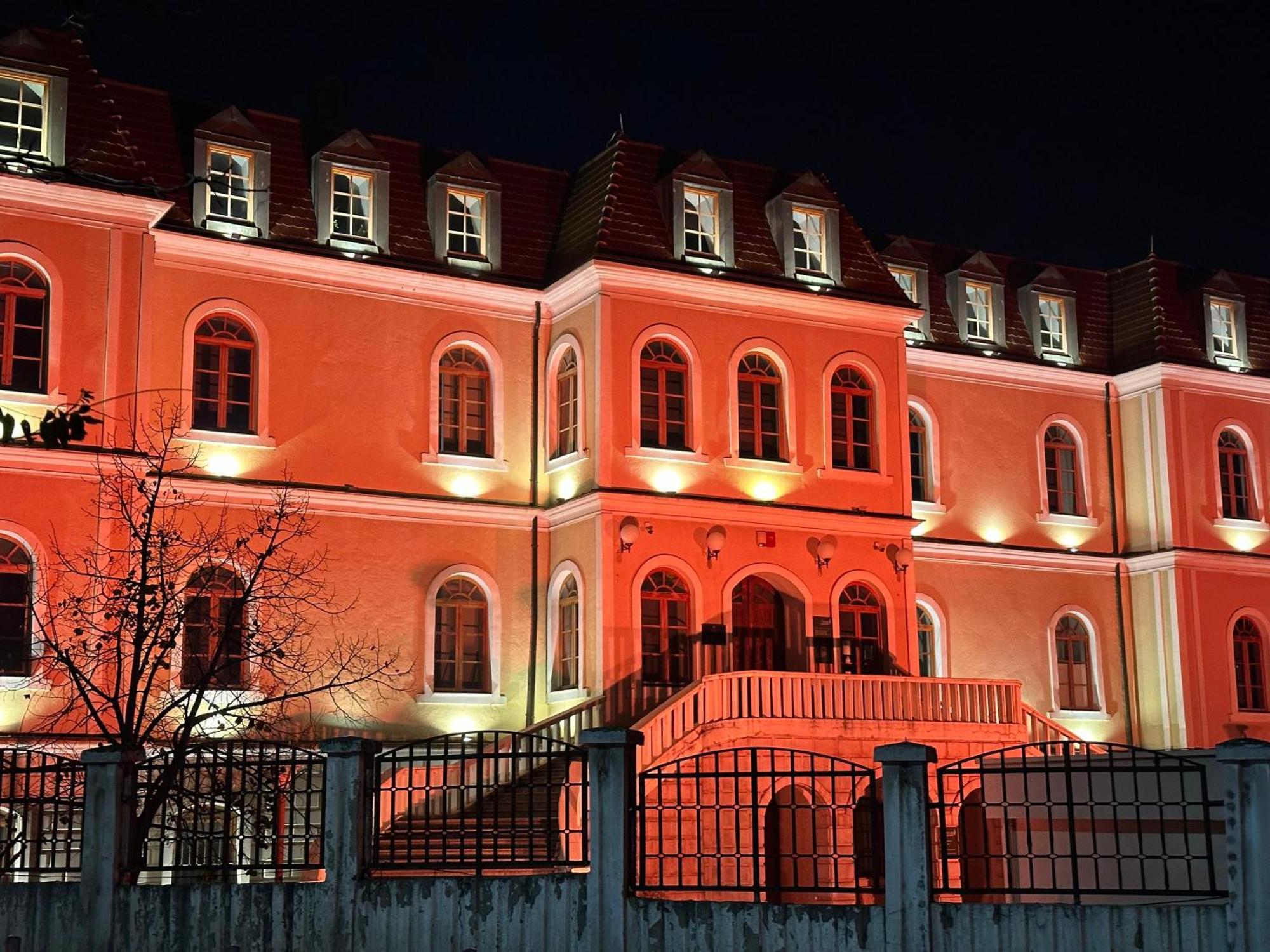 Hostel Prishtina Backpackers Prishtine Bagian luar foto